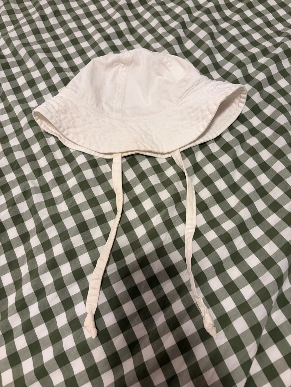 Hanna Andersson Cream Sun Hat with Chin Ties